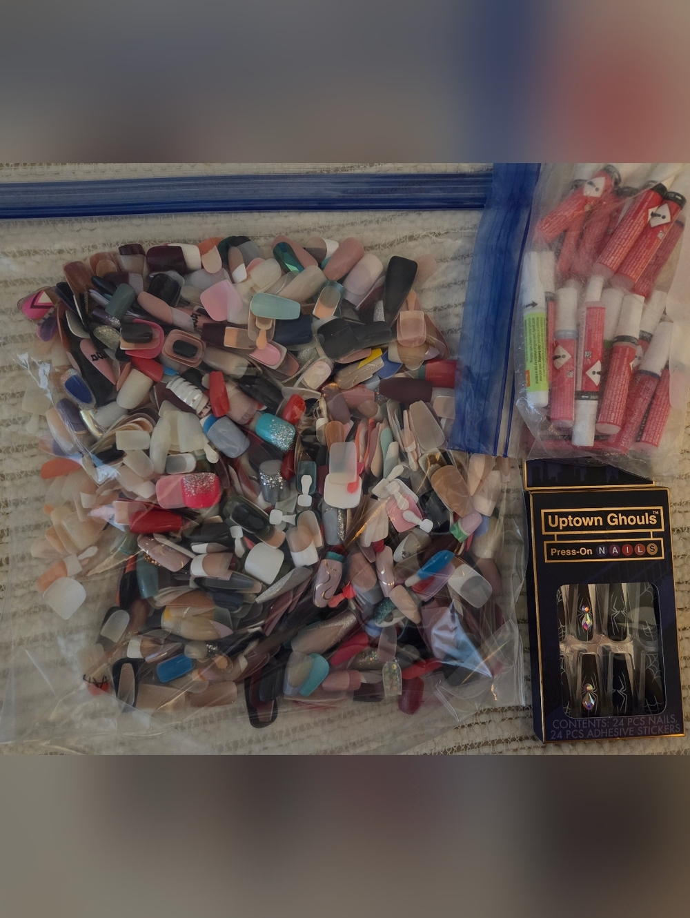 Assorted Press-On Fake Nails - Multicolor Mix